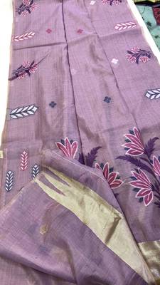 Purple Color woven floral motifs art silk saree 3