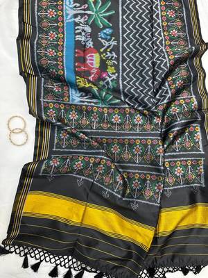 Balck Color Patola-Style Figure Print And Zari Lining Stripe Border art silk saree 3