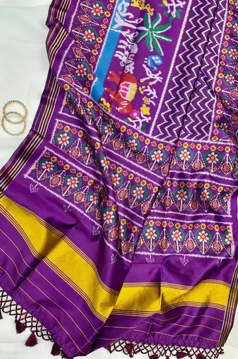 Purple Color Patola-Style Figure Print And Zari Lining Stripe Border art silk saree