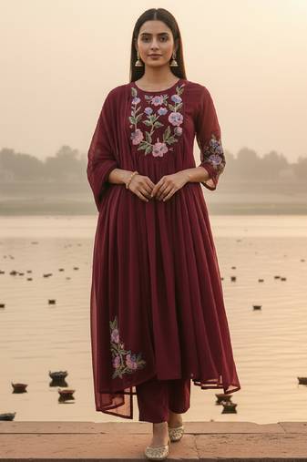 Label divine attire women red silk blend floral embroidered kurta pant set with dupatta