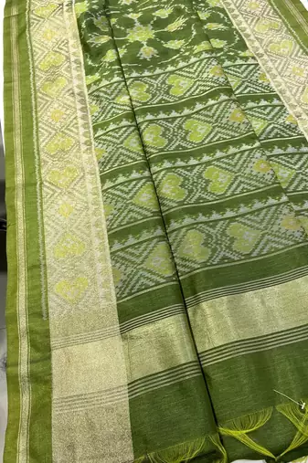 Parrot Green Color hand woven Patola art silk saree