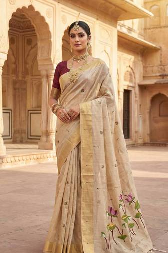 Women's beige floral printed cotton saree with unstiched blouse piece
