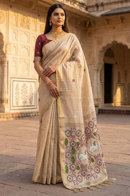Women's beige floral printed cotton saree with unstiched blouse piece 1