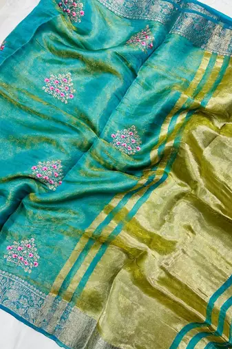 Peacock Green Color Zari Border And Lagdi Pallu art silk saree