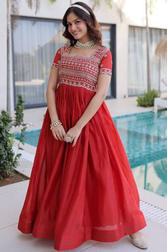 Lovable Red Sequins Silk Marriage Wear Gown