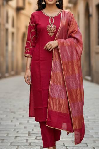 Label divine attire women’s red pv chanderi kurta pant set with jacquard silk dupatta
