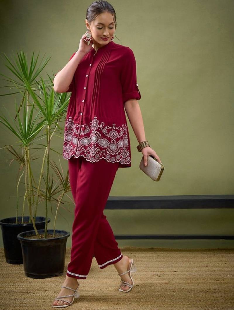 Label divine attire women’s red viscose rayon thread work kurta pant set with collar neck