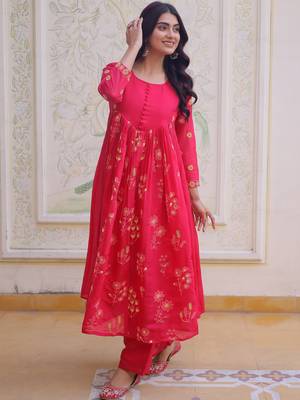 Enchanting Pink Thread Embroidery Chanderi Function Wear Pant Suit 3