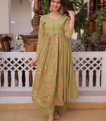 Tantalizing Pista Green Floral Embroidery Chanderi Mehendi Wear Pant Suit
