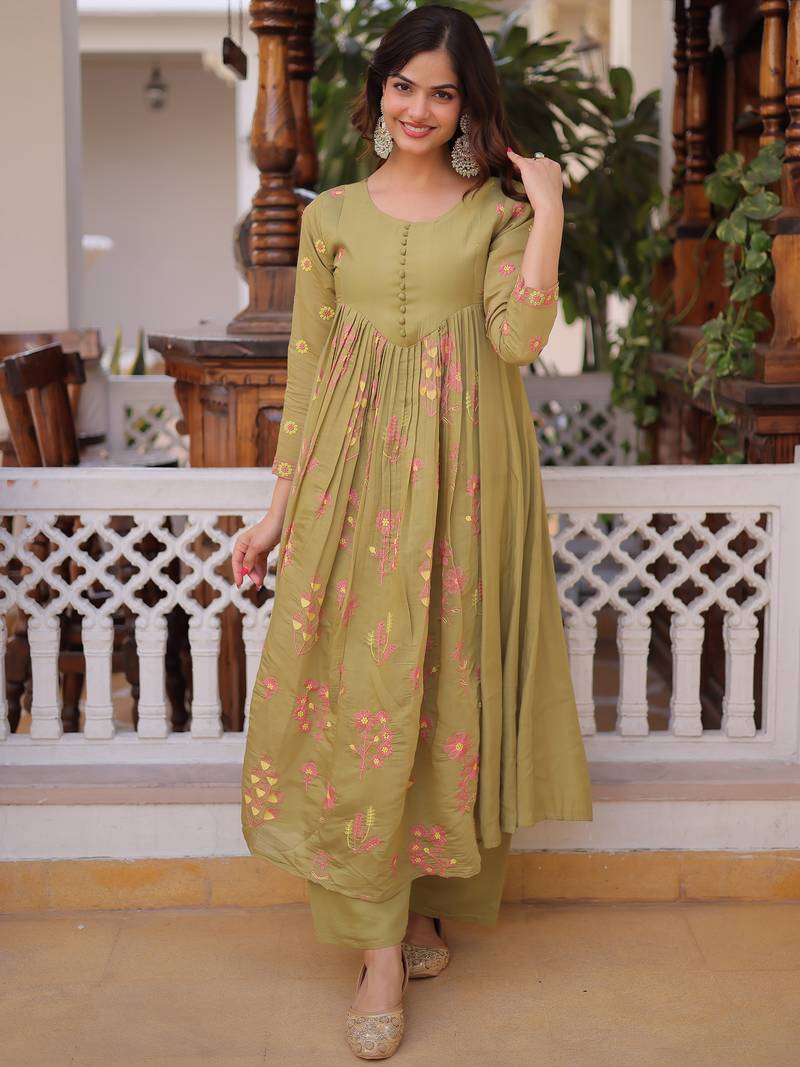 Tantalizing Pista Green Floral Embroidery Chanderi Mehendi Wear Pant Suit
