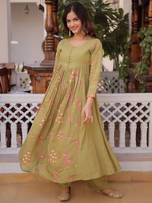Tantalizing Pista Green Floral Embroidery Chanderi Mehendi Wear Pant Suit 3