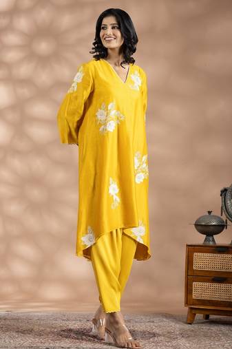 Yellow chanderi silk floral print kurta set
