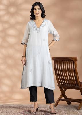 Grey chanderi silk floral print kurta set 1