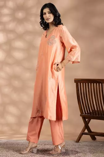 Peach chanderi silk floral print kurta set