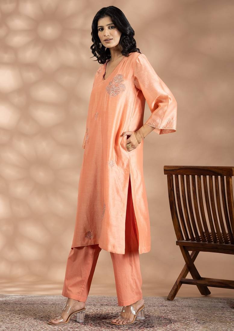 Peach chanderi silk floral print kurta set