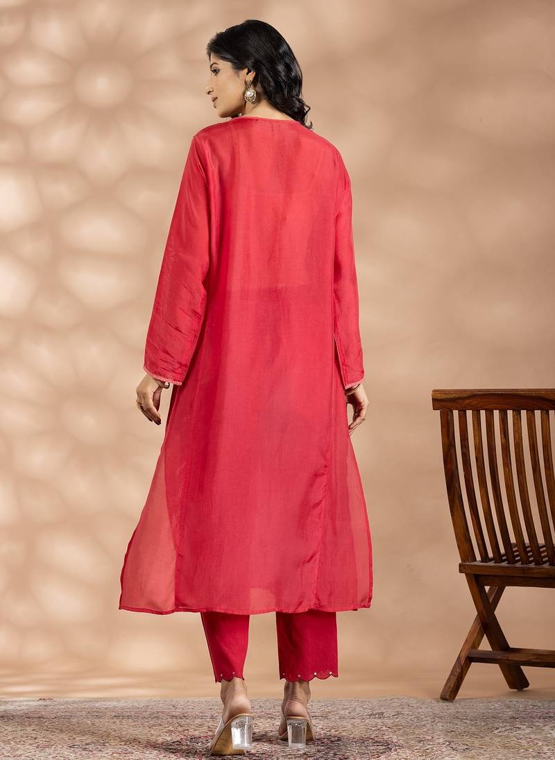 Red art silk floral print kurta set