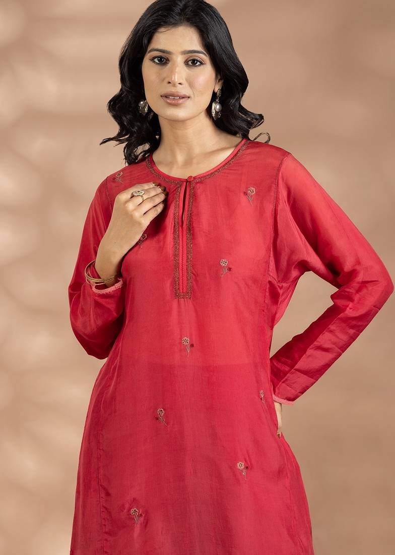 Red art silk floral print kurta set
