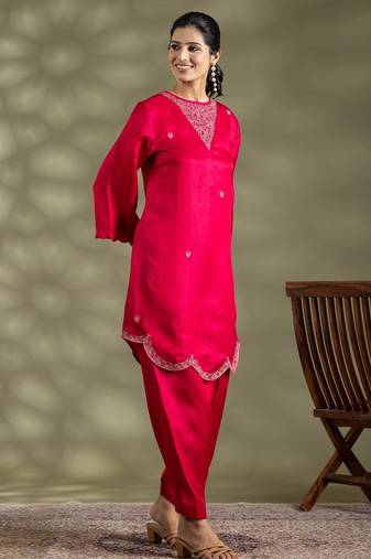 Pink satin floral print kurta set