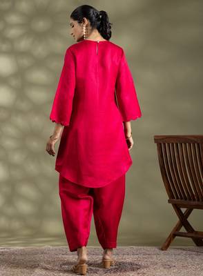Pink satin floral print kurta set 2