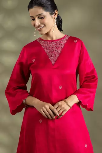 Pink satin floral print kurta set