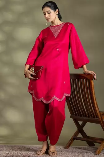 Pink satin floral print kurta set