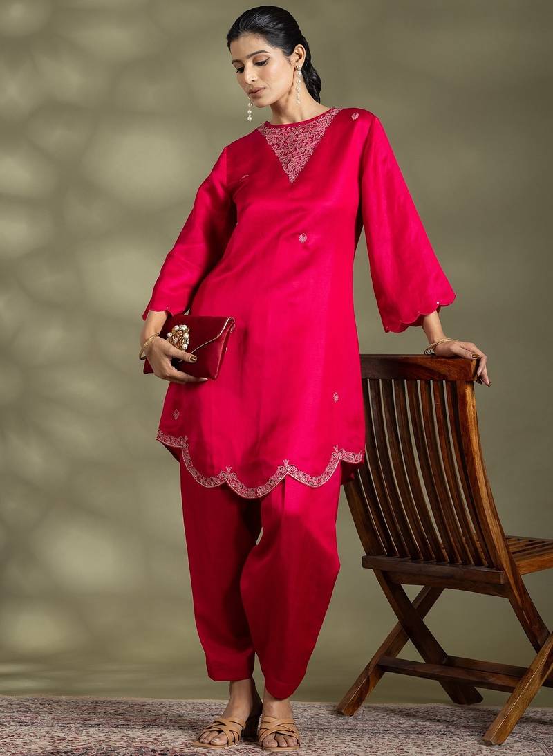 Pink satin floral print kurta set