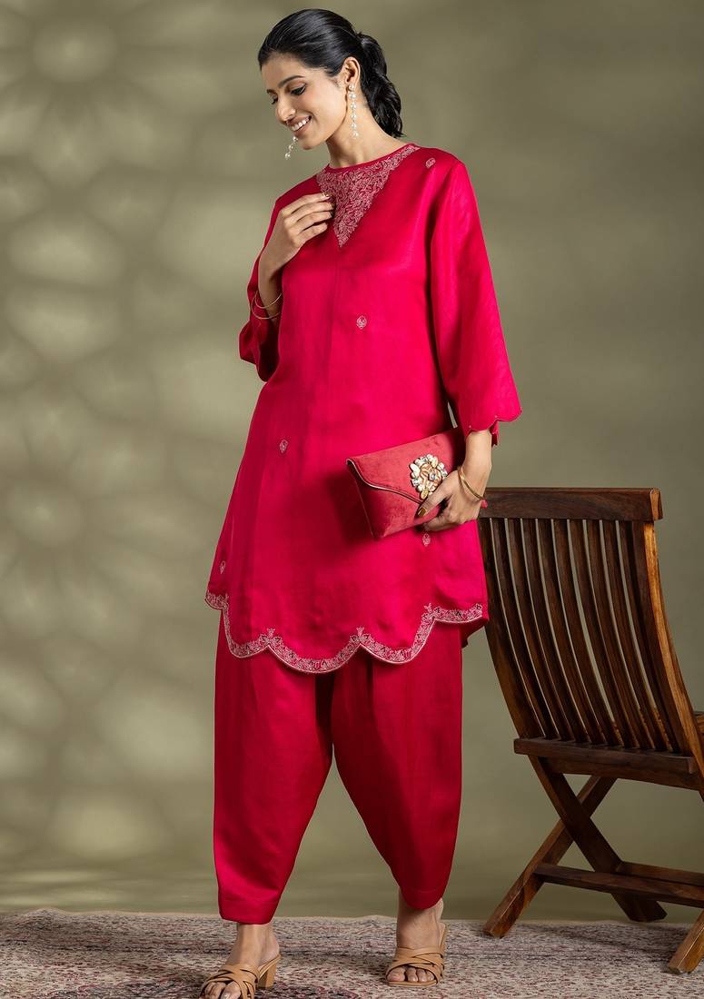 Pink satin floral print kurta set