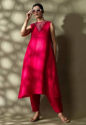 Pink satin floral print kurta set 1