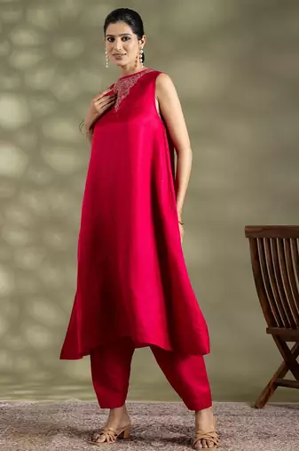 Pink satin floral print kurta set