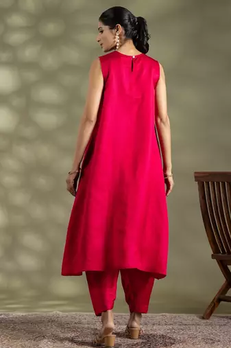 Pink satin floral print kurta set