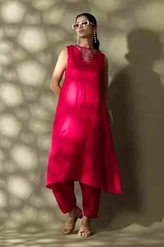 Pink satin floral print kurta set