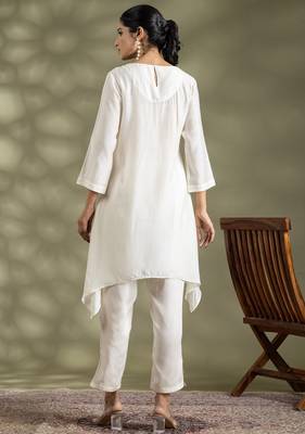Off white cotton floral print kurta set 3