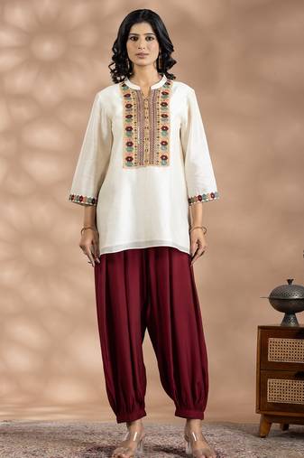Off white chanderi silk floral print kurta set
