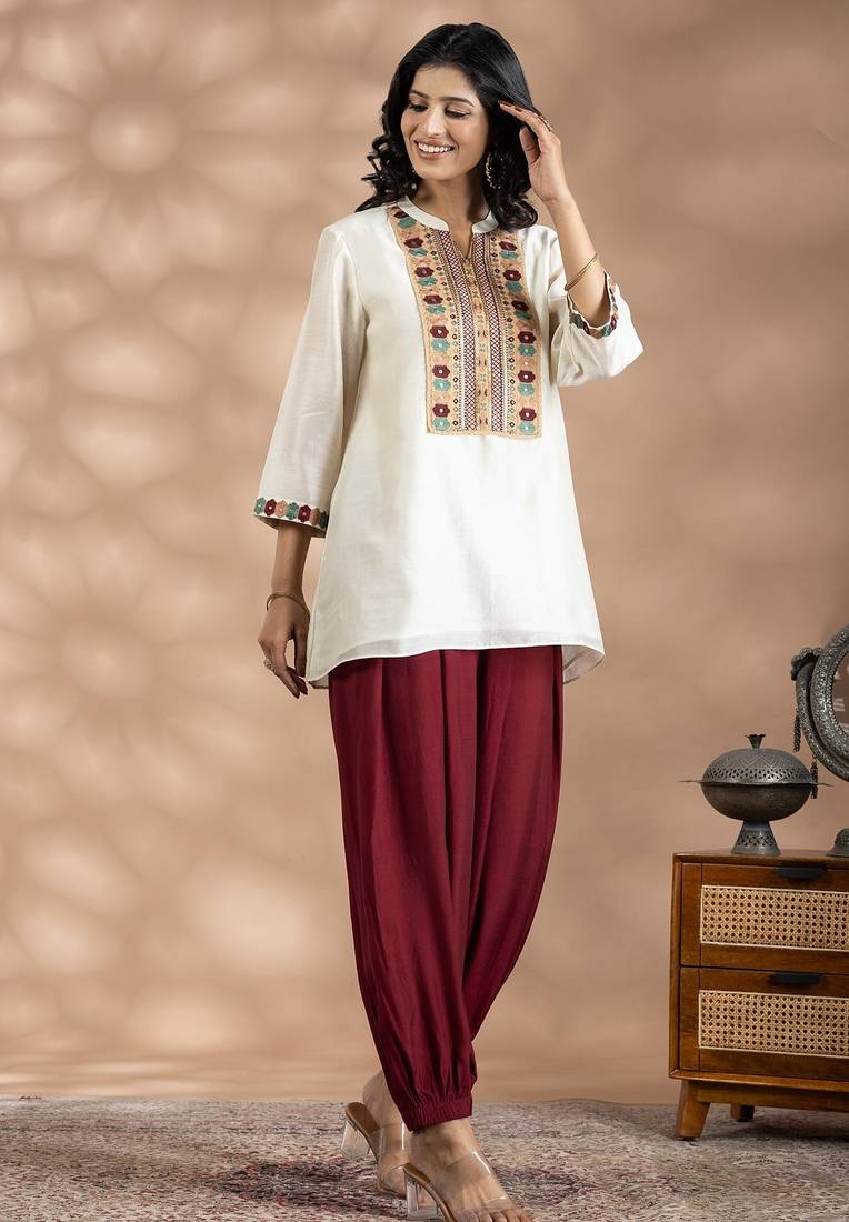 Off white chanderi silk floral print kurta set