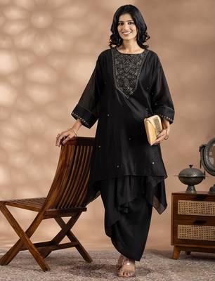 Black art silk floral print kurta set 1