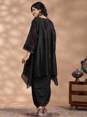 Black art silk floral print kurta set 3