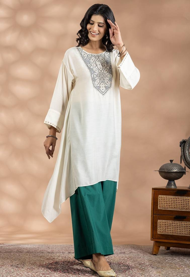 Off white art silk floral print kurta set