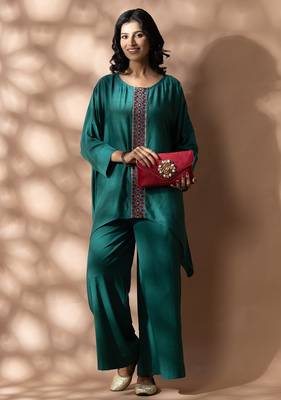 Green cotton floral print kurta set 3