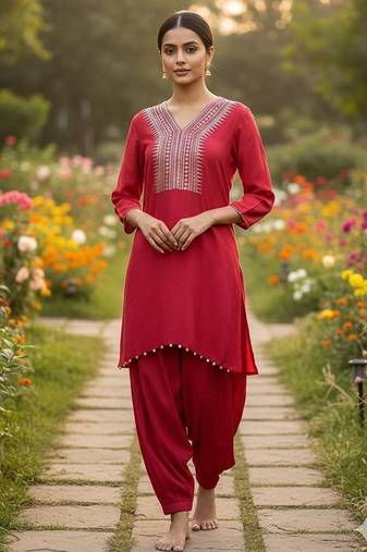 Red cotton floral print kurta set