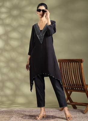 Black cotton floral print kurta set 1