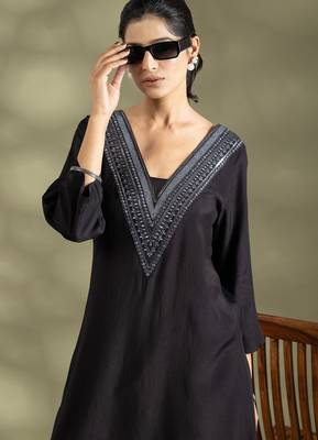 Black cotton floral print kurta set 4