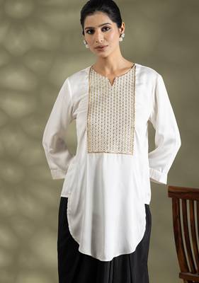 Off white cotton floral print kurta set 3