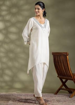 Off white cotton floral print kurta set 2