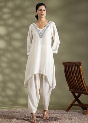 Off white cotton floral print kurta set 3