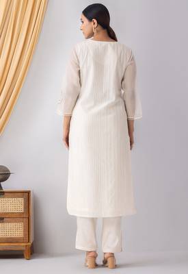 Off white chanderi silk floral print kurta set 4