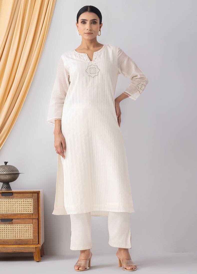 Off white chanderi silk floral print kurta set