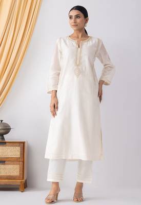 Off white chanderi silk floral print kurta set 4