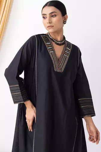 Black chanderi silk geometric print kurta set