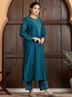 Green chanderi silk floral print kurta set 3