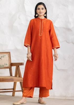 Orange chanderi silk floral print kurta set 2